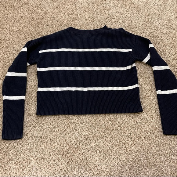 banana republic Women’s Crop Top Sweater Size Medium - Picture 5 of 5